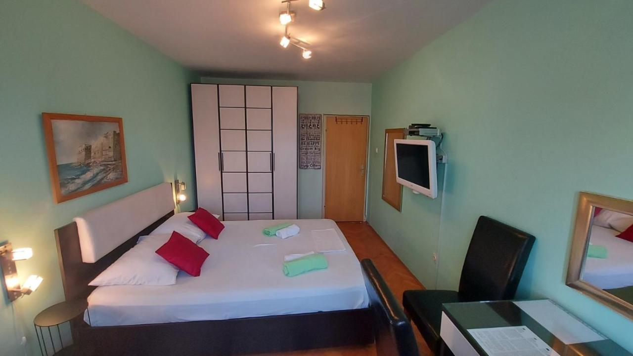 House Lanterna Pag Hotell Pag Town Eksteriør bilde